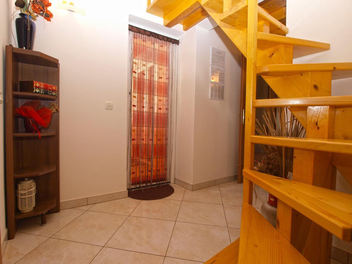 Apartments Vodnjanka 1656 Ngoại thất bức ảnh