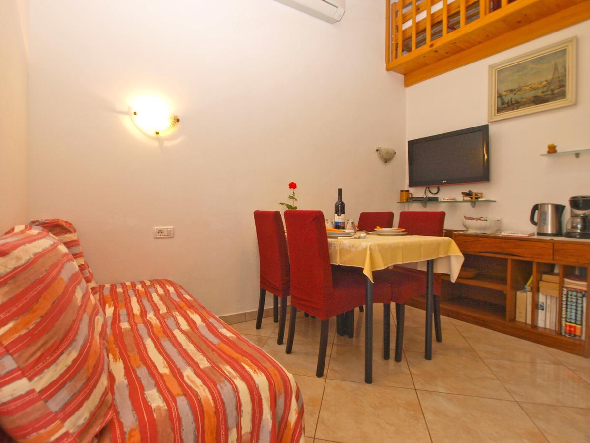Apartments Vodnjanka 1656 Ngoại thất bức ảnh
